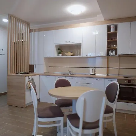 Sunset Hills Bed & Breakfast